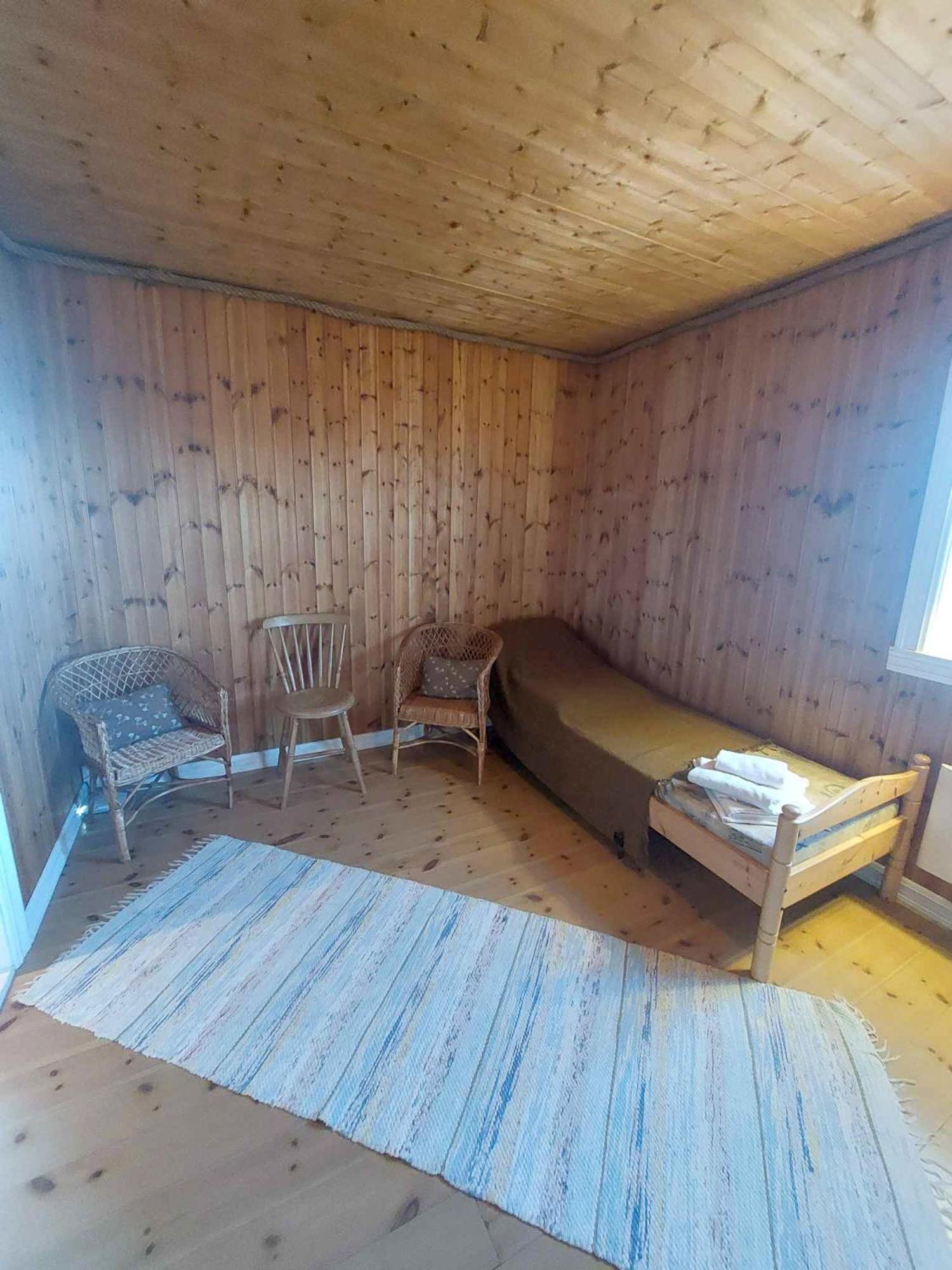 Valen Cabins In Рейне Экстерьер фото