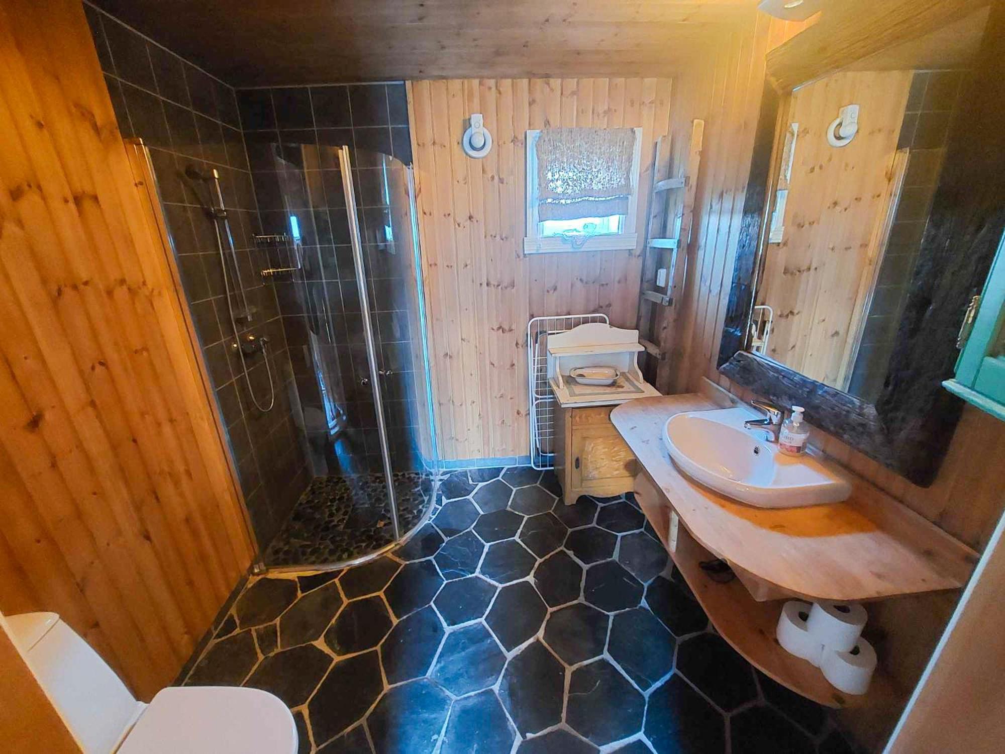 Valen Cabins In Рейне Экстерьер фото